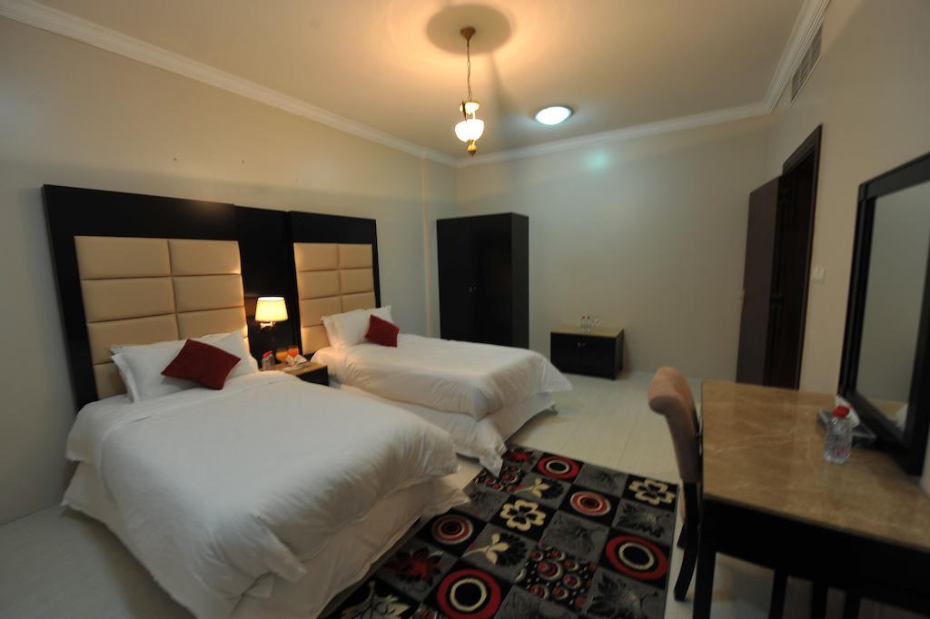 Janadriyah Suites 13 Nadinah 객실 사진